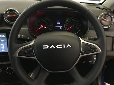2023 Dacia Duster