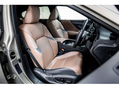 2023 Lexus ES 300h