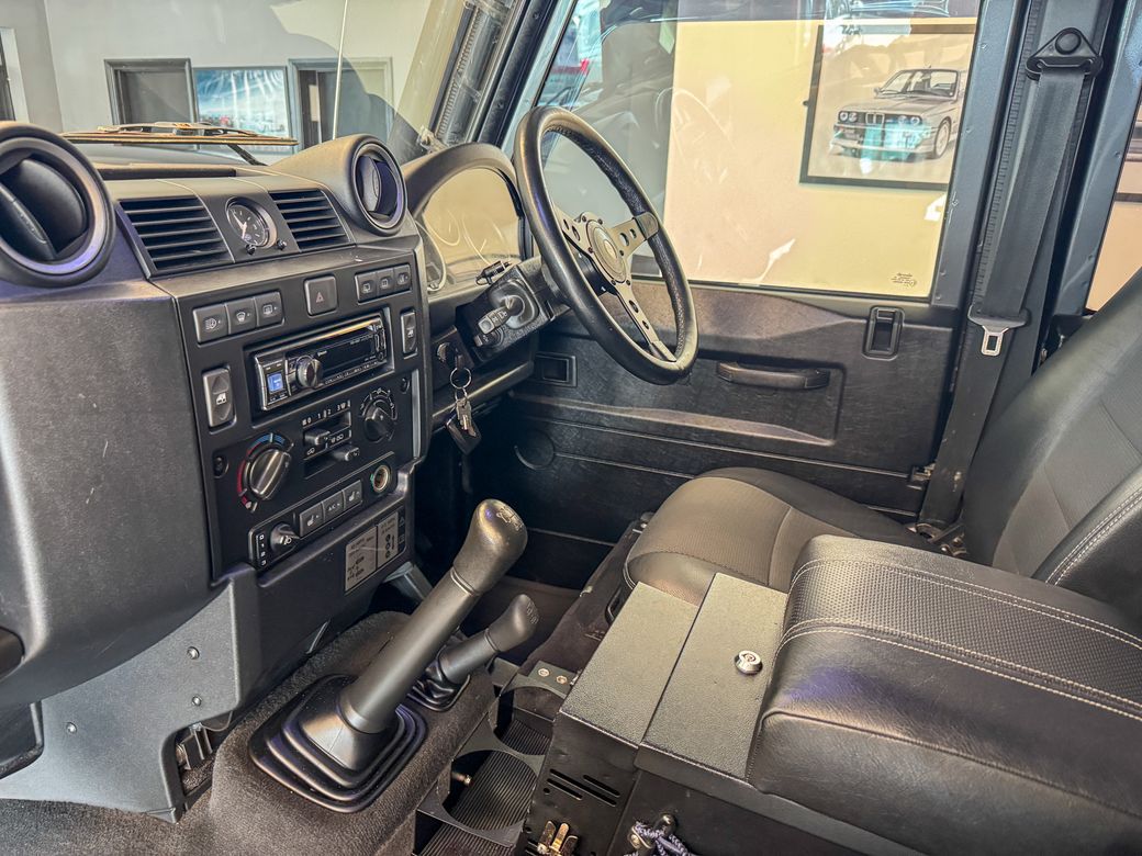 2014 Land Rover Defender 110