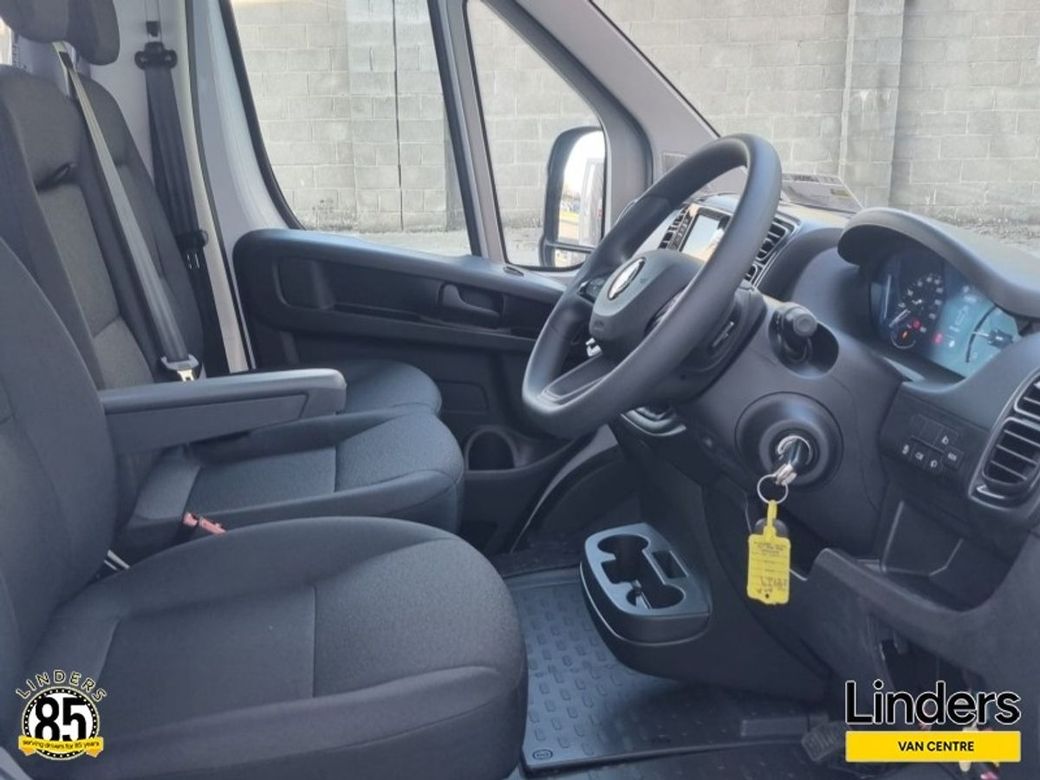 2026 Opel Movano