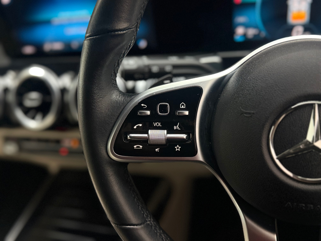 2023 Mercedes-Benz GLB Class