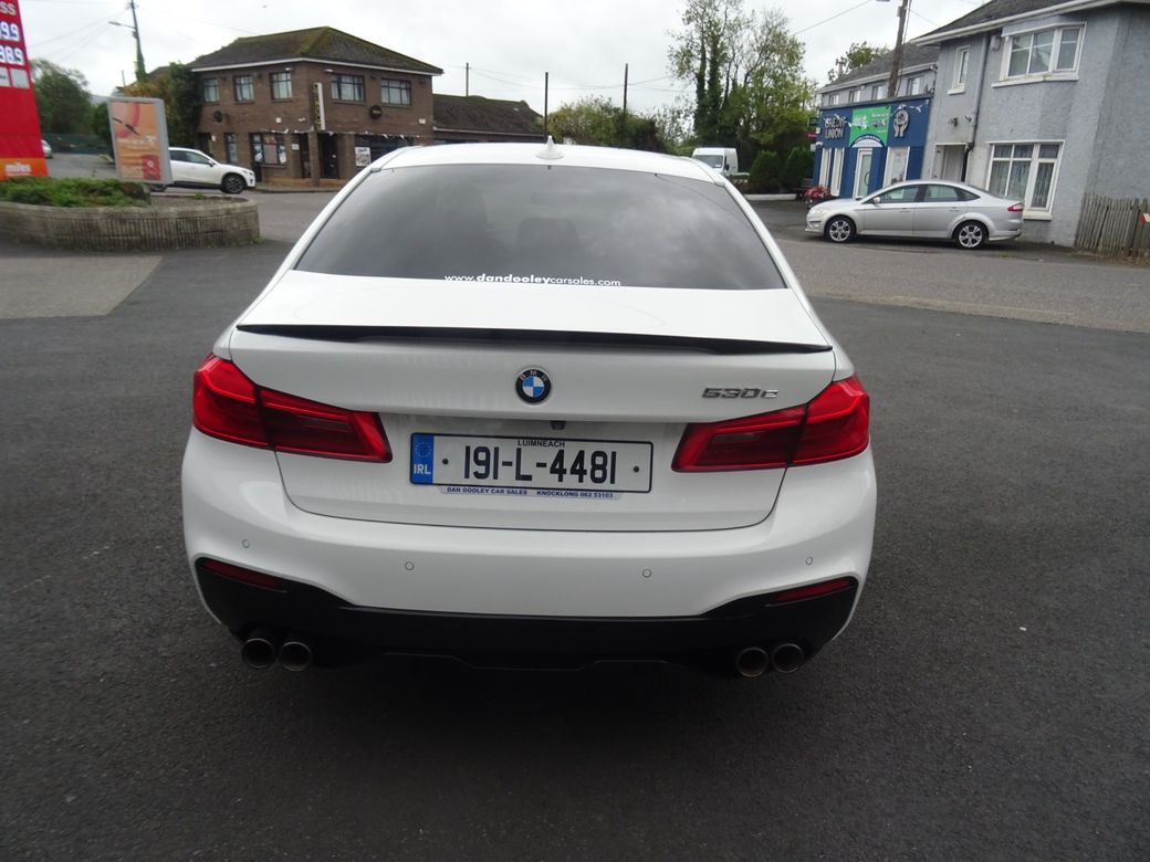 2019 BMW 530