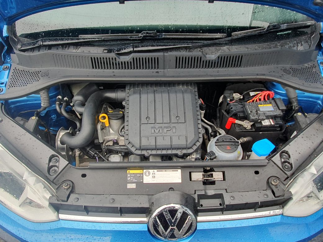 2017 Volkswagen up!