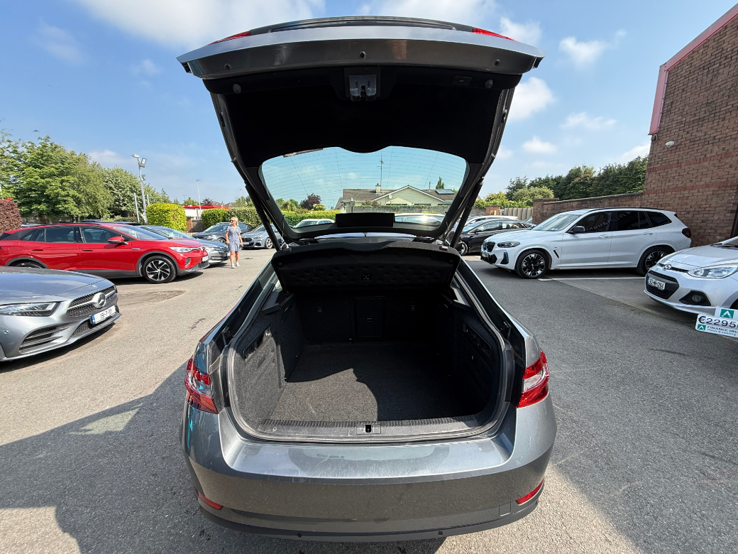 2023 Skoda Superb