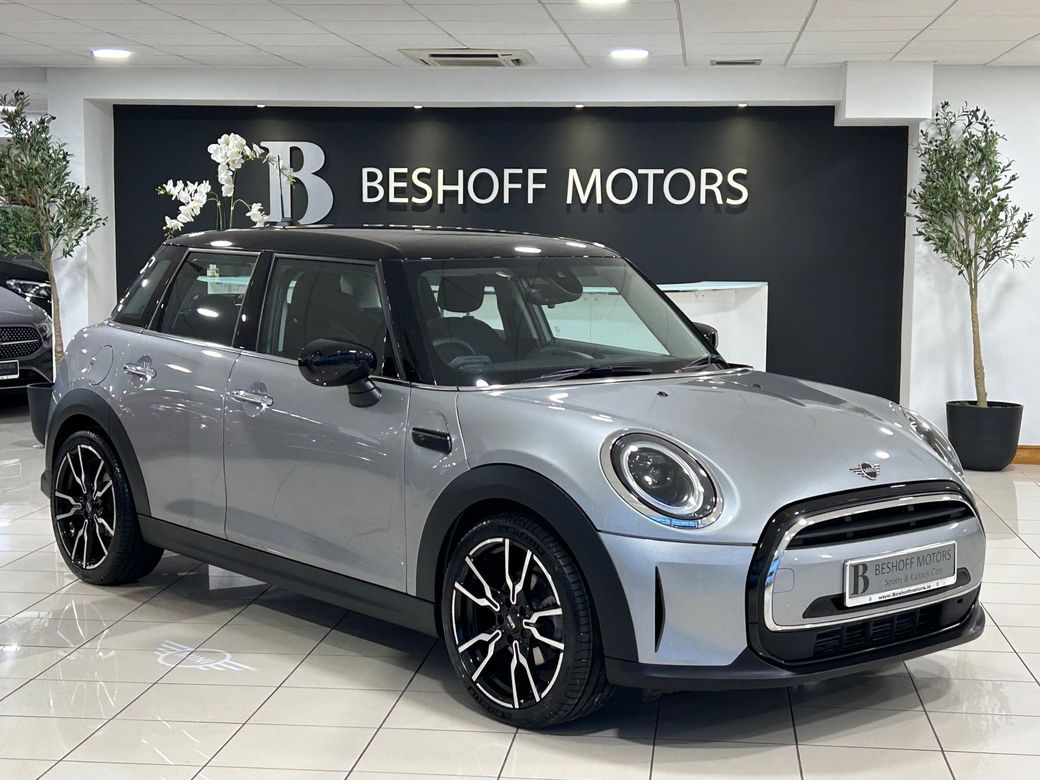 2024 Mini Hatch