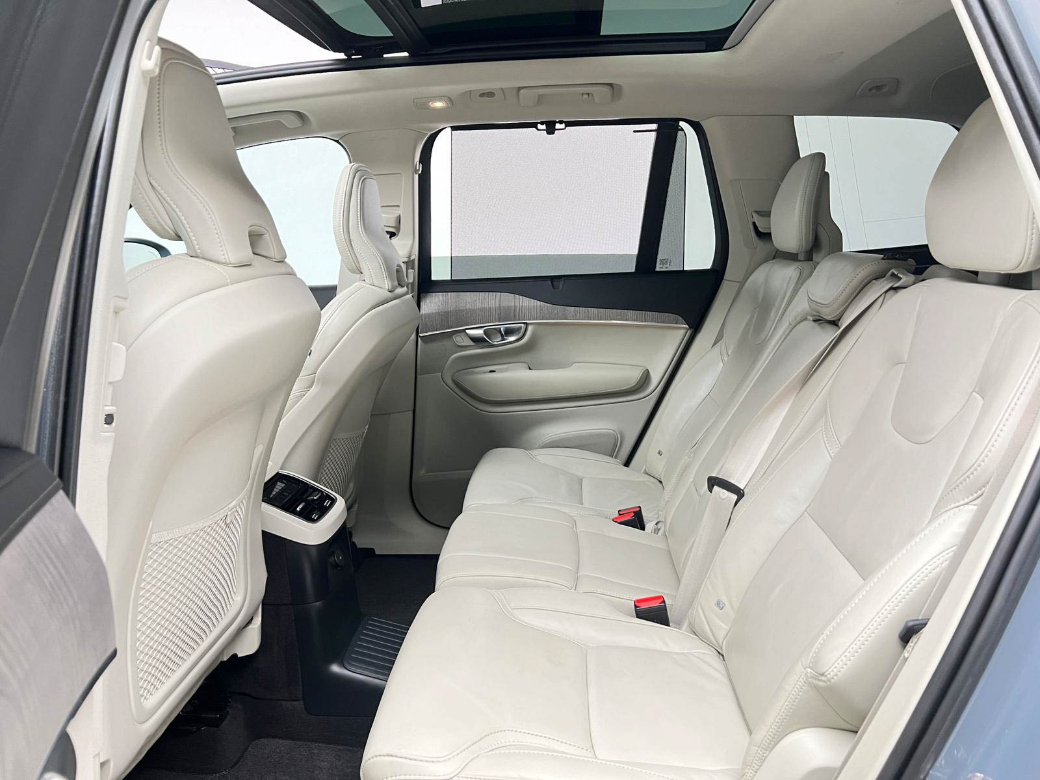2022 Volvo XC90