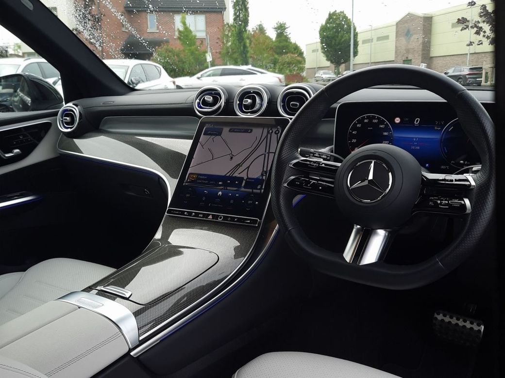 2024 Mercedes-Benz GLC Class