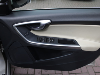 2017 Volvo V60