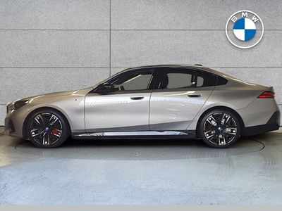 2025 BMW i5