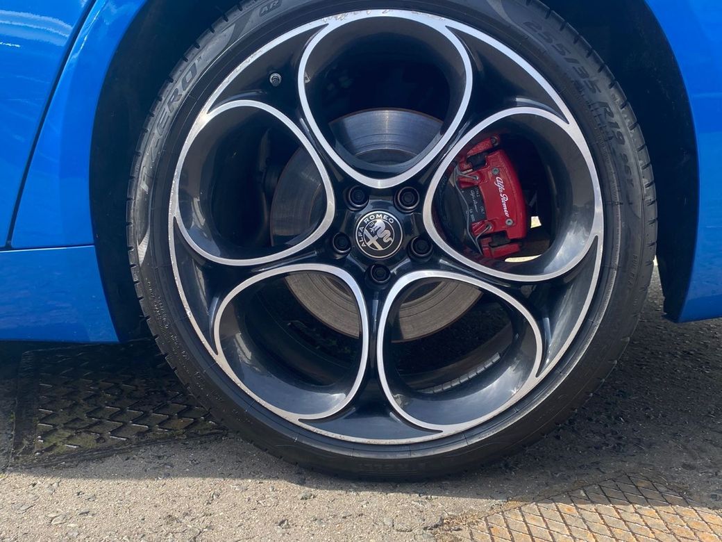 2025 Alfa Romeo Giulia