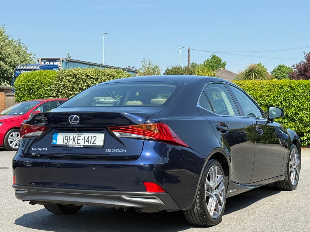 2019 Lexus IS