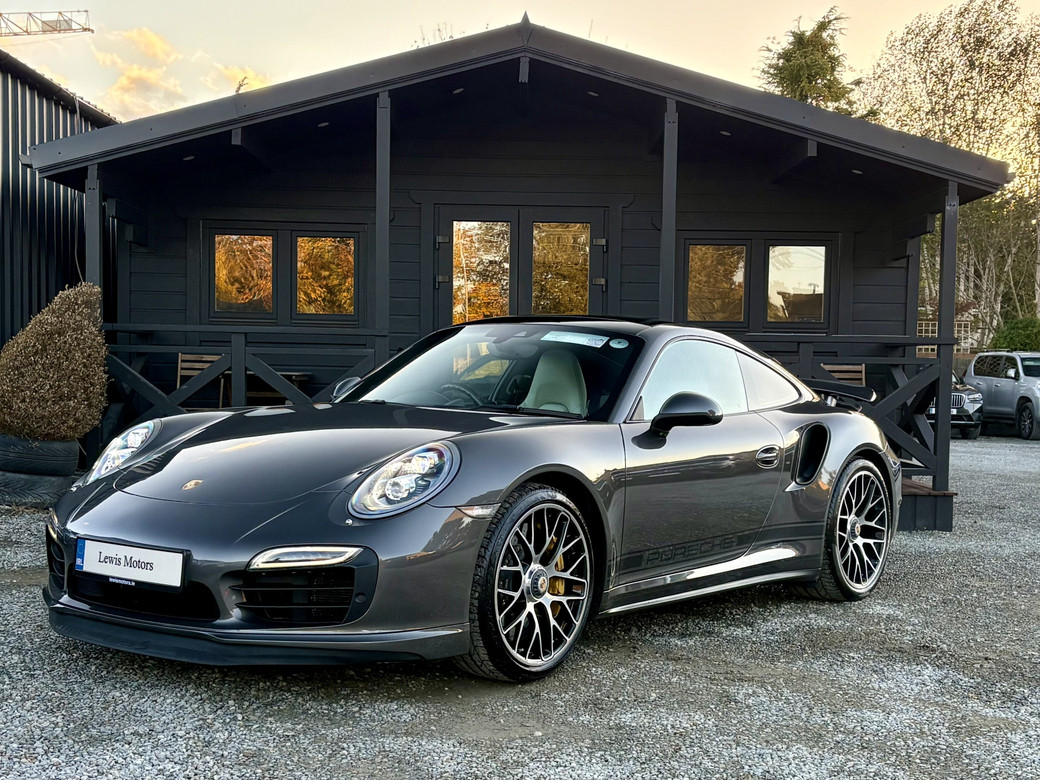 2015 Porsche 911