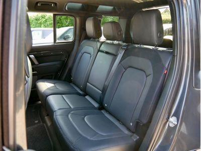 2024 Land Rover Defender 110