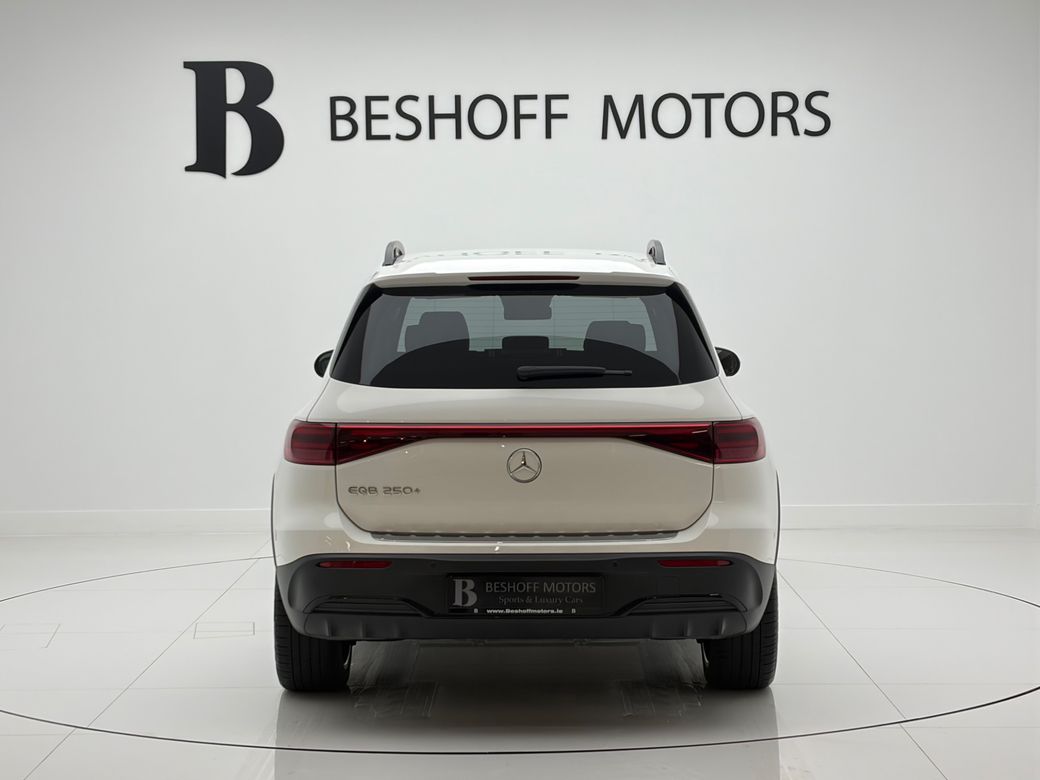2025 Mercedes-Benz EQB