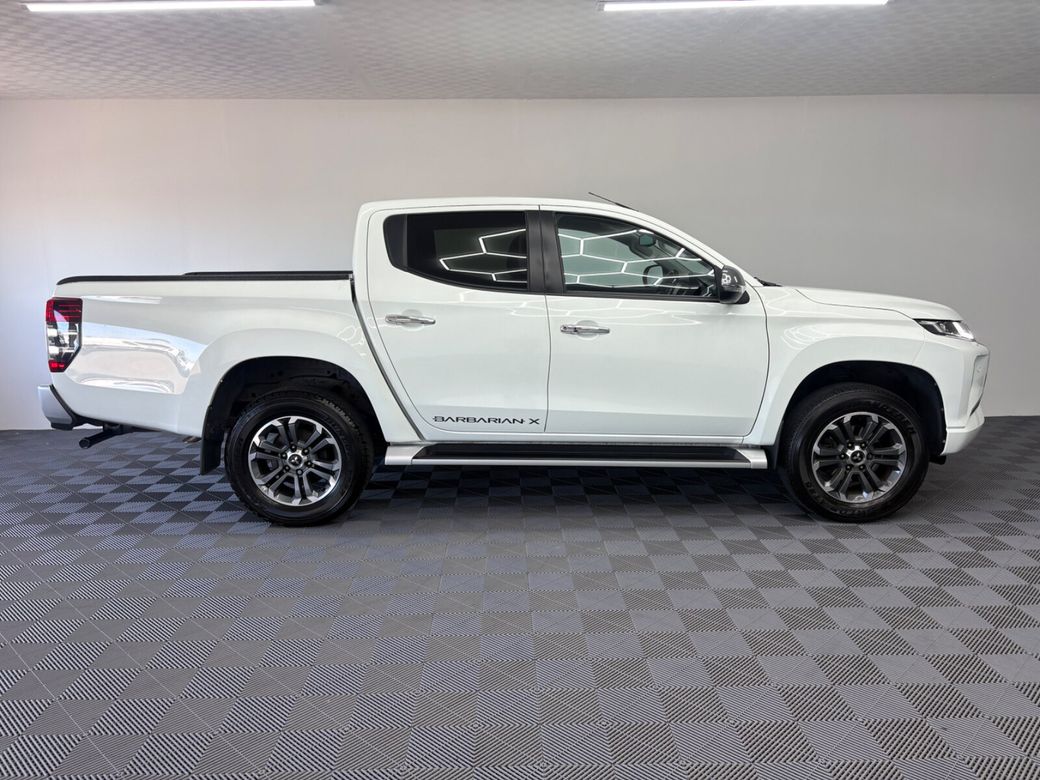 2020 Mitsubishi L200