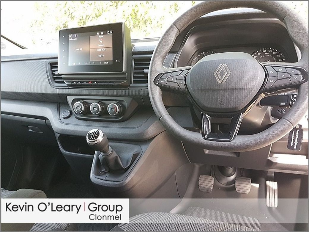 2025 Renault Trafic