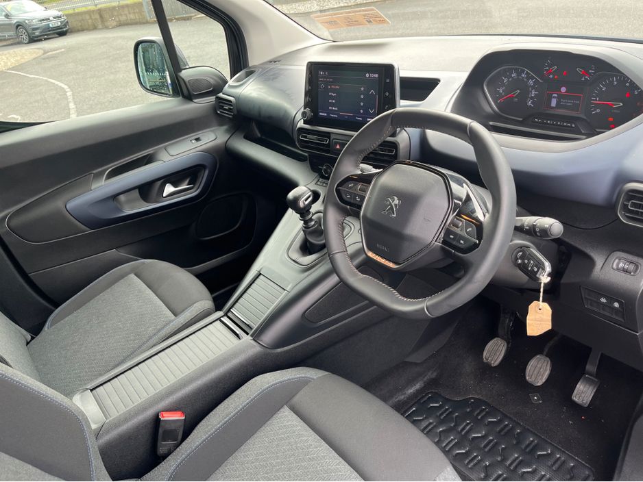 2023 Peugeot Rifter