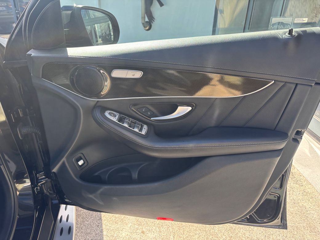 2022 Mercedes-Benz GLC Class