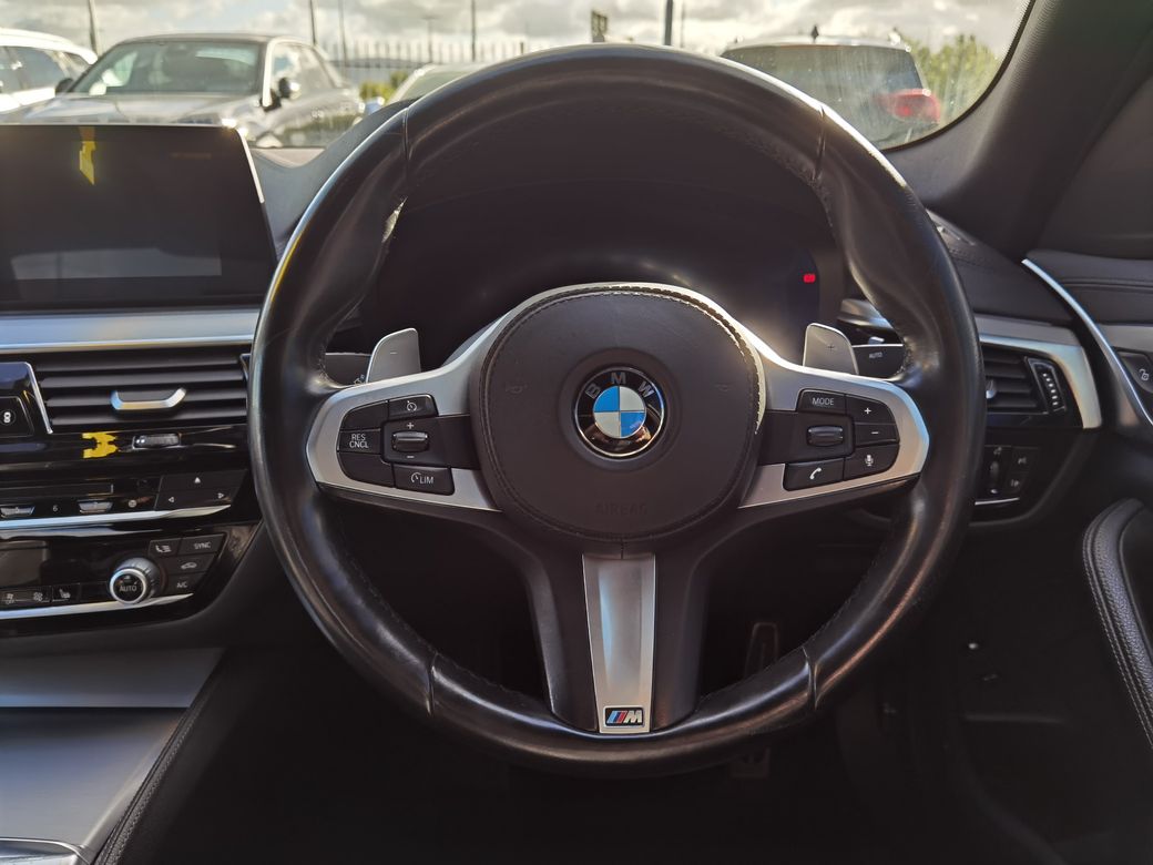 2018 BMW 530