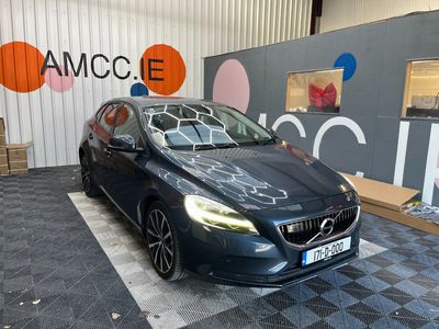 2017 Volvo V40