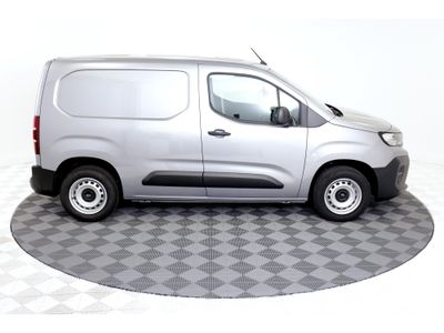 2025 Peugeot Partner