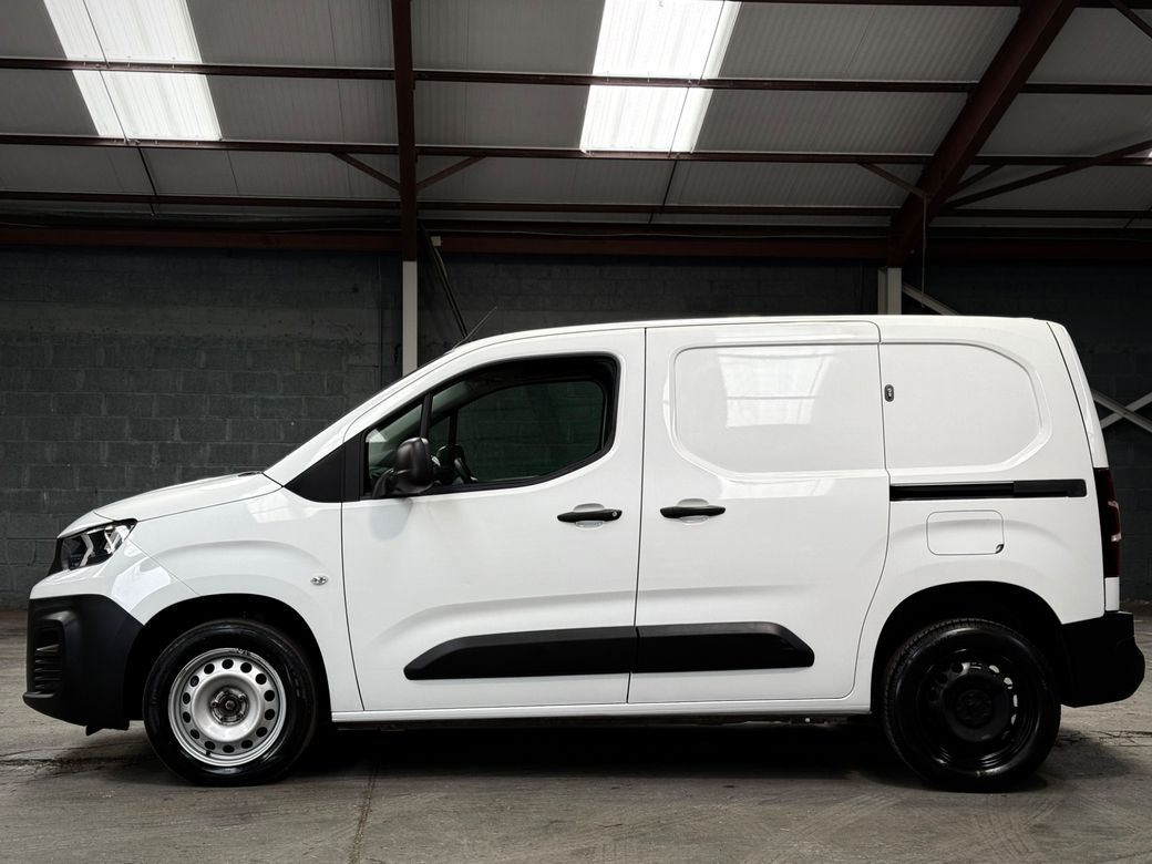 2023 Peugeot Partner