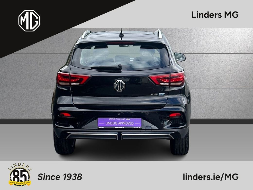 2022 MG ZS