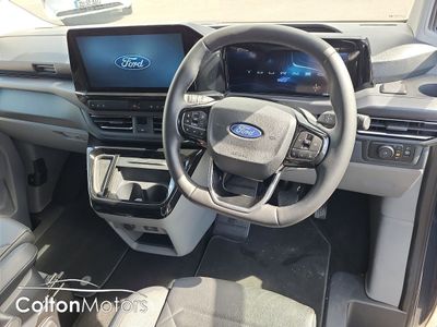 2025 Ford Tourneo Custom