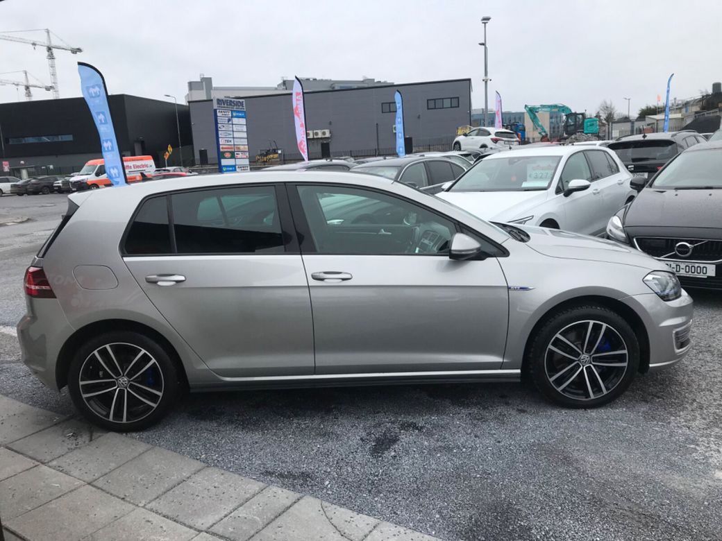 2017 Volkswagen Golf