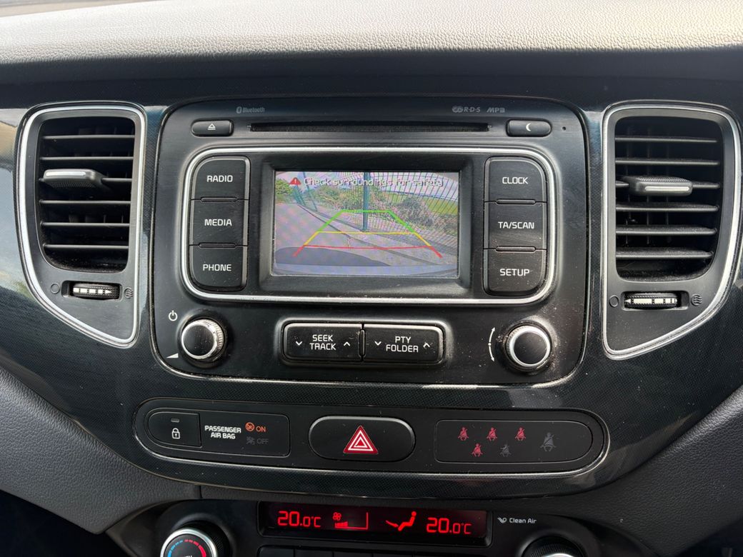 2016 Kia Carens