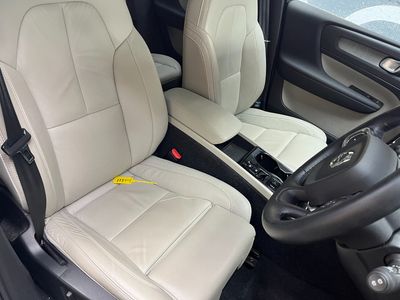 2022 Volvo XC40