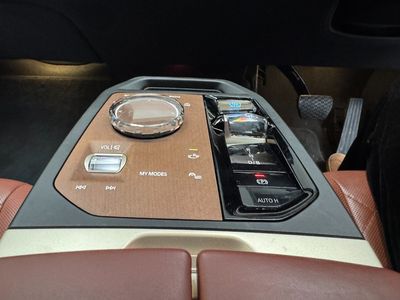 2022 BMW iX