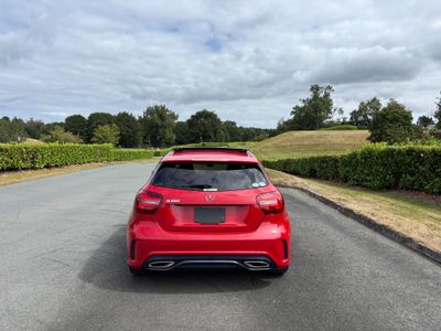 2017 Mercedes-Benz A 180