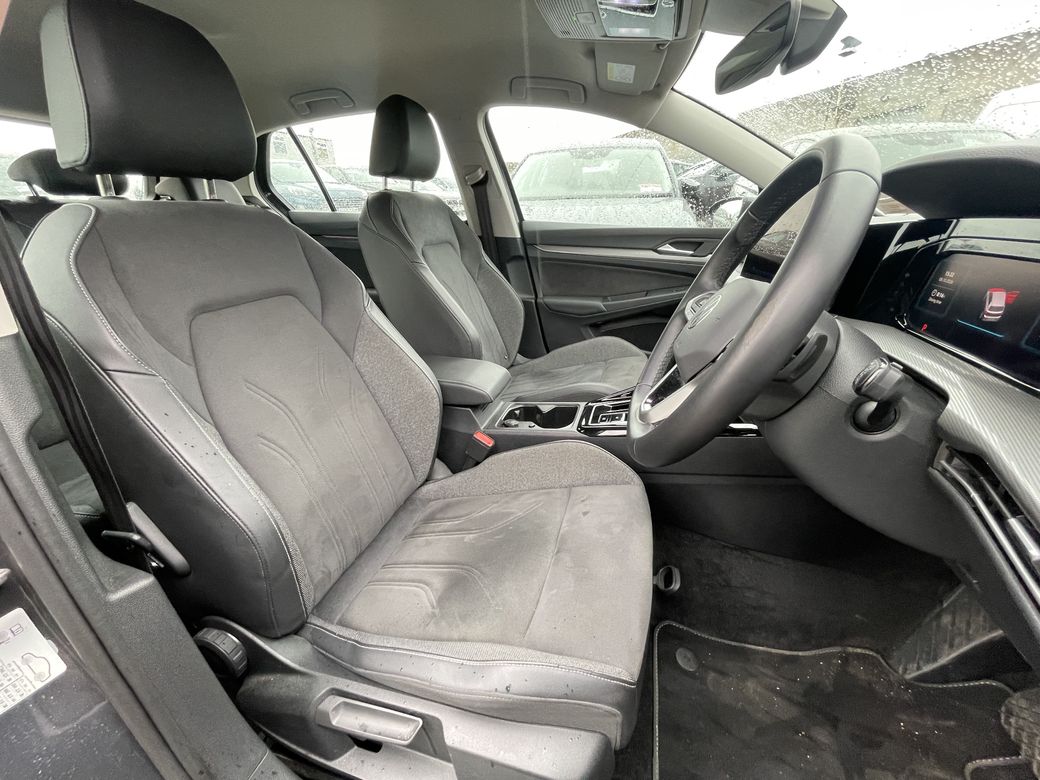 2025 Volkswagen Golf
