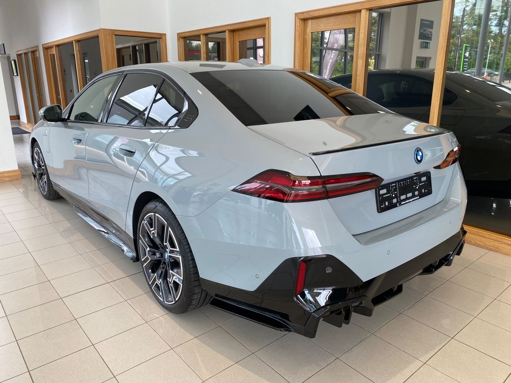 2024 BMW 5 Series