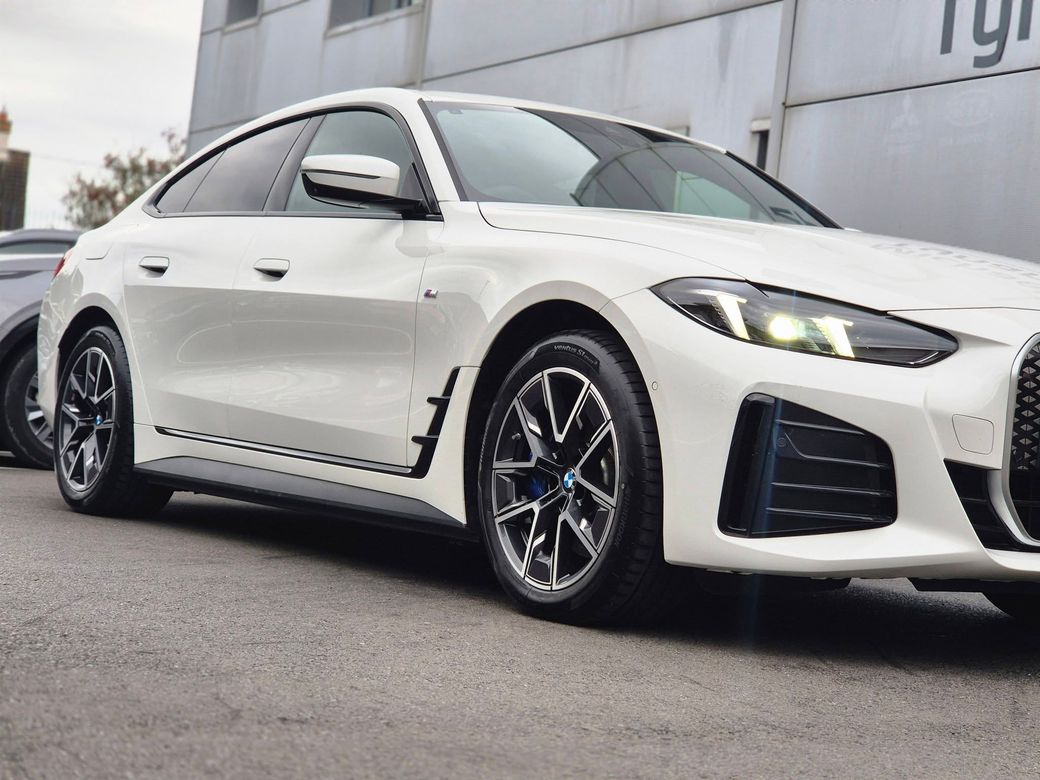 2025 BMW i4
