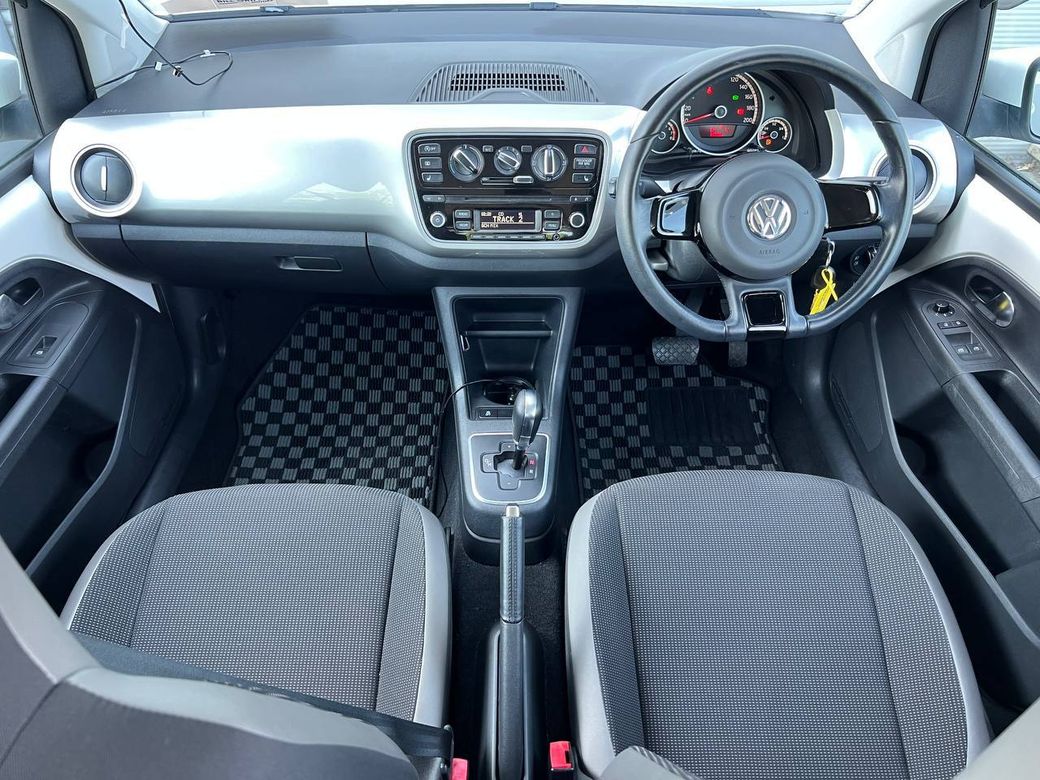 2016 Volkswagen up!