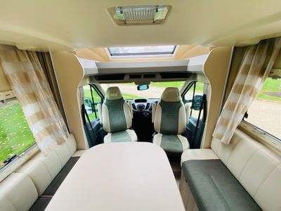 2016 CHAUSSON FLASH 610 LOW PROFILE R.H.D 