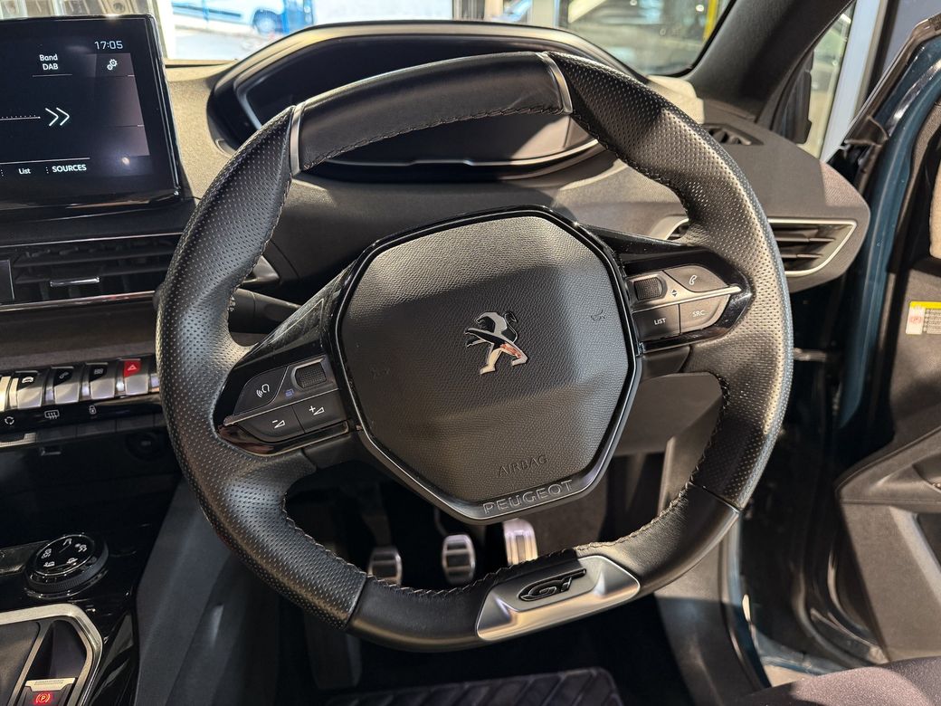 2022 Peugeot 5008
