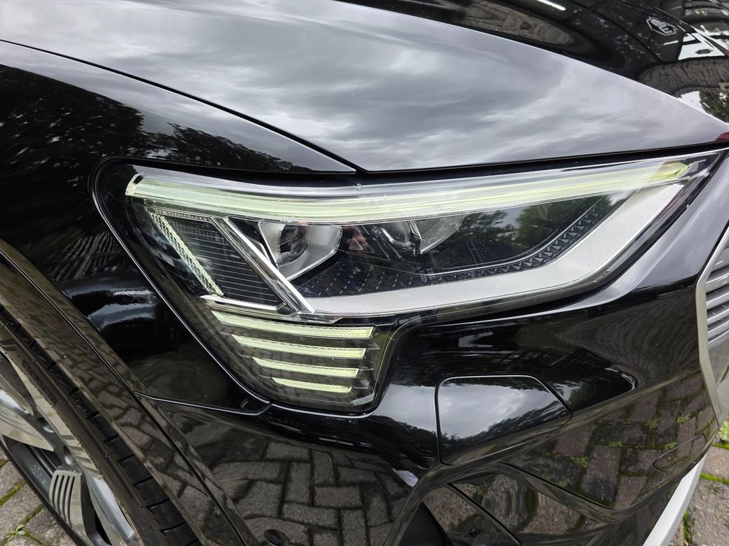 2022 Audi e-tron