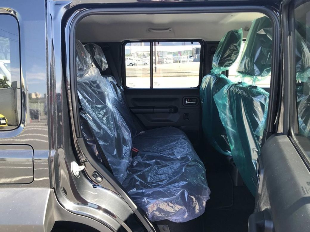 2025 Suzuki Jimny