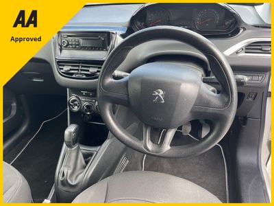 2014 Peugeot 208