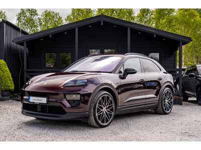 2025 Porsche Macan