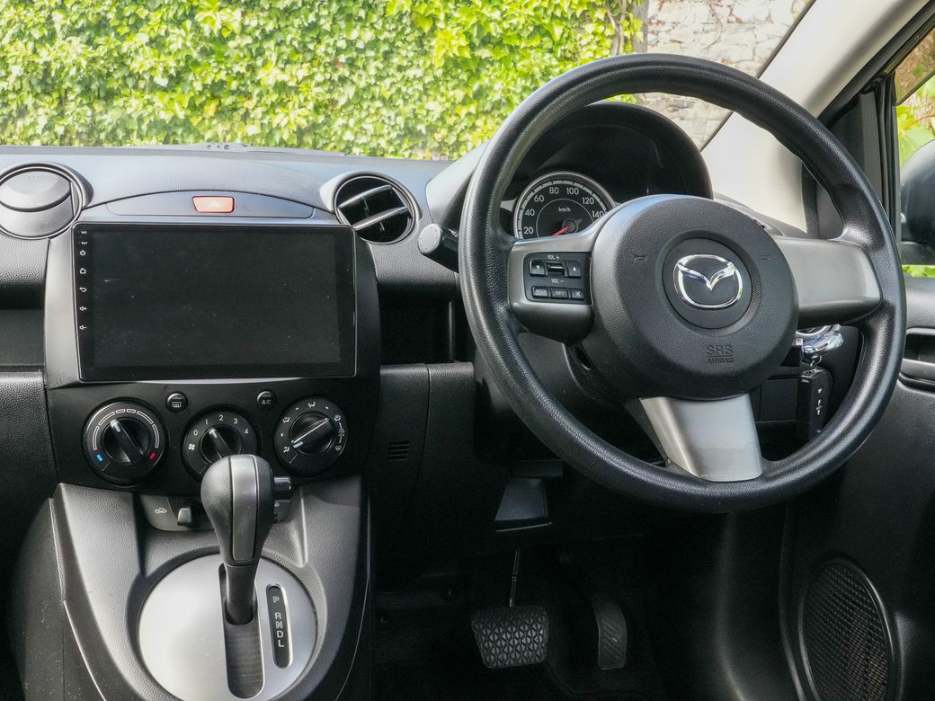 2014 Mazda Demio
