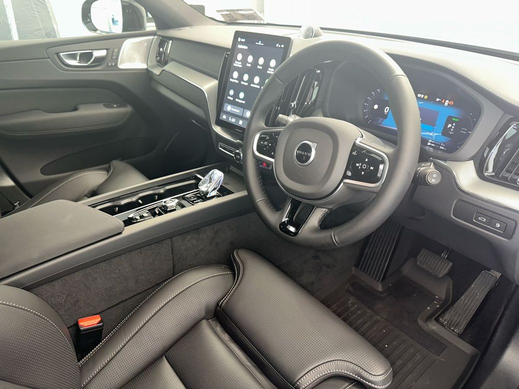 2025 Volvo XC60