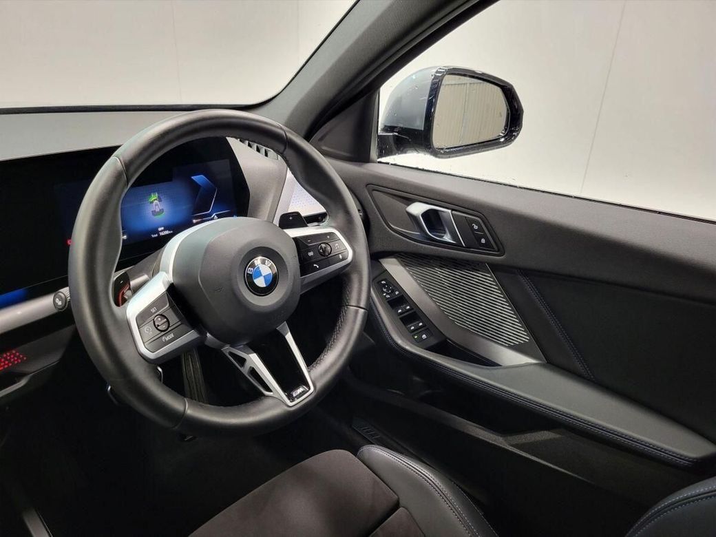 2025 BMW 1 Series