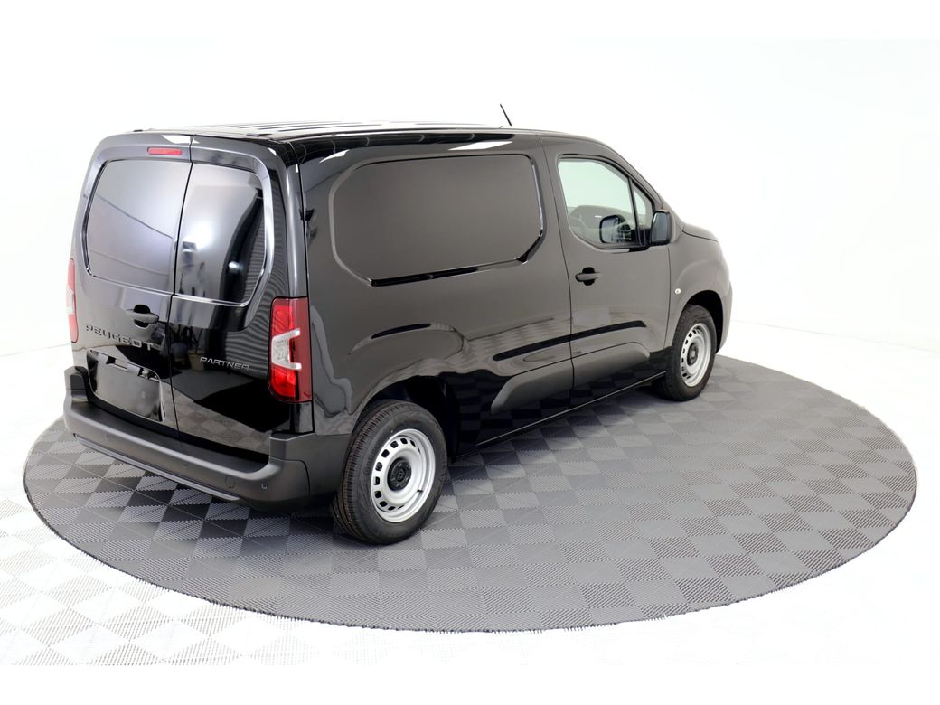 2025 Peugeot Partner