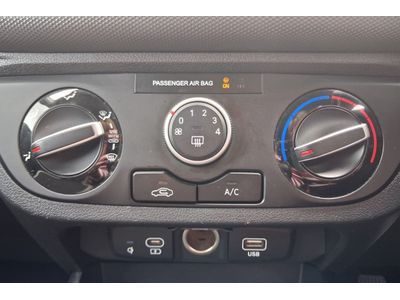 2023 Hyundai i10