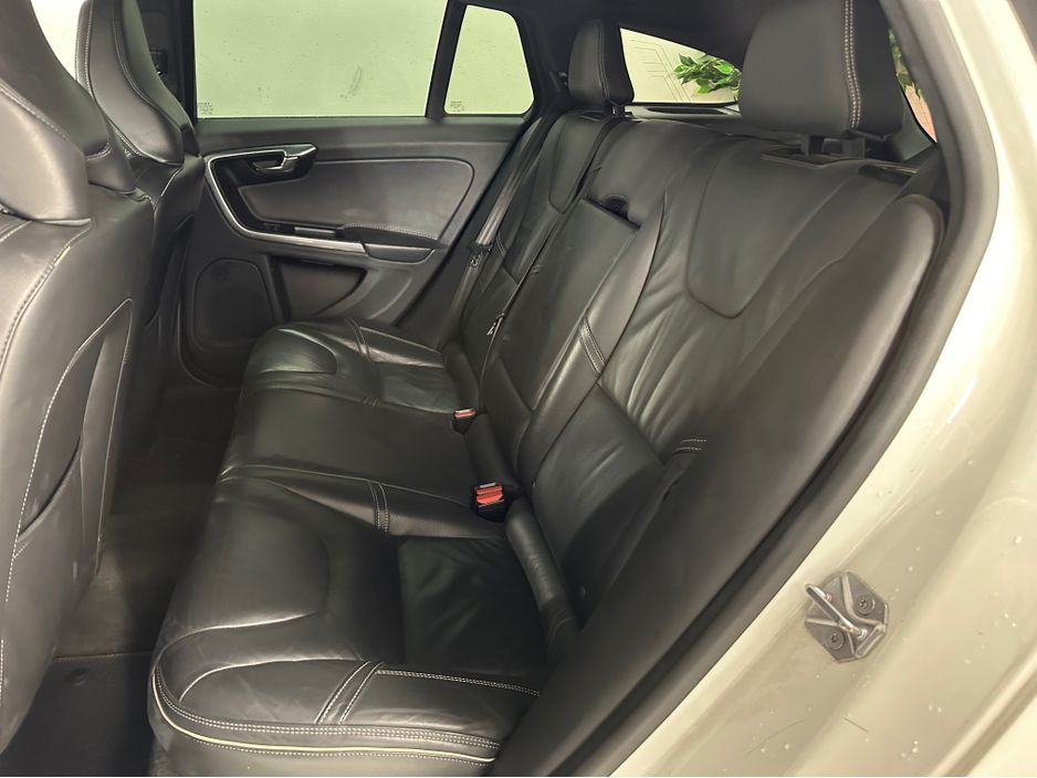 2016 Volvo V60