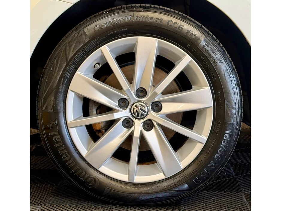 2015 Volkswagen Polo